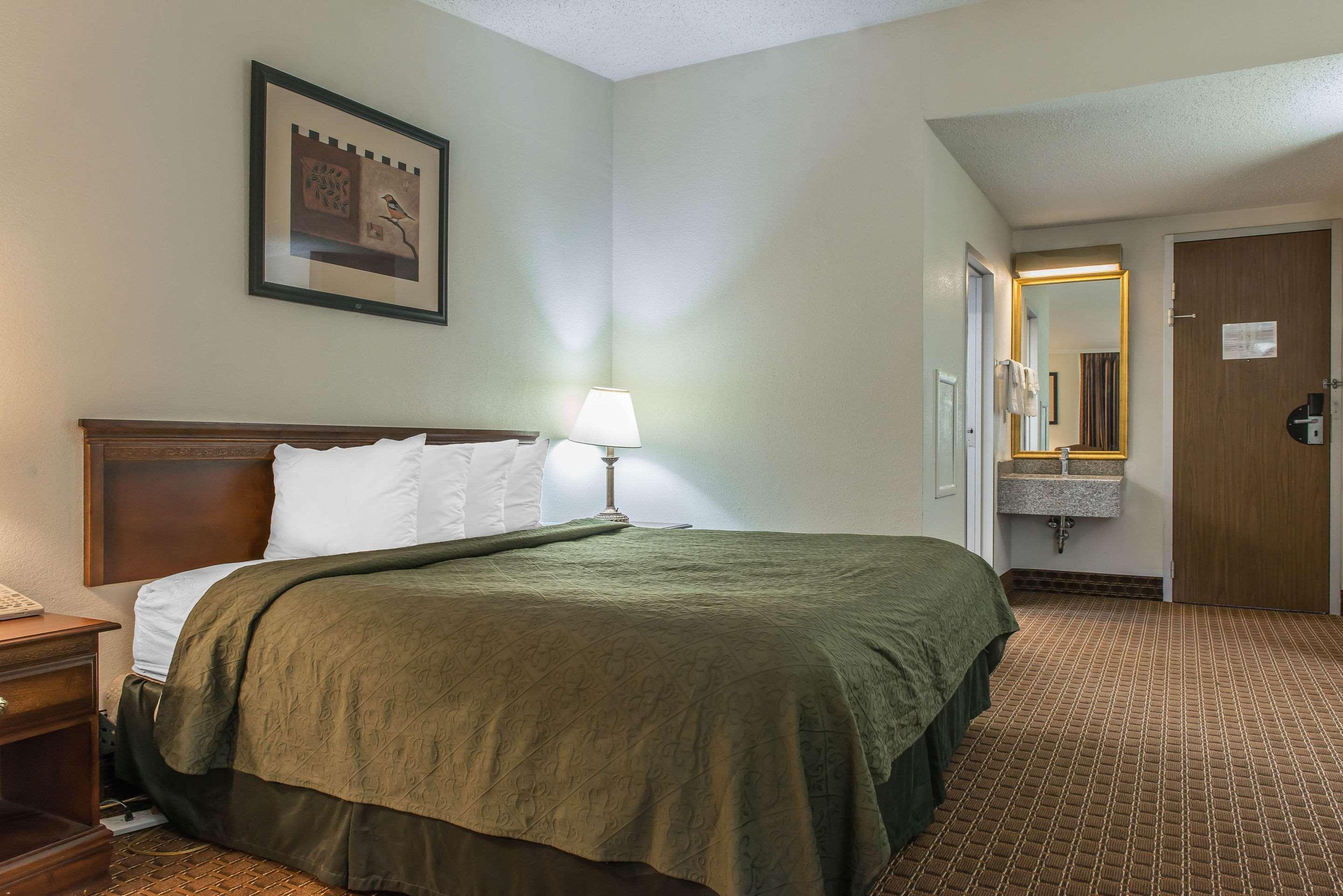 Rodeway Inn Brookville Exterior foto